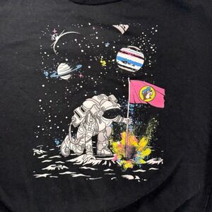 Kids Buc-ees Black Astronaut Space Moon 2023 Graphic Hoodie‎ Youth Size YS Small
